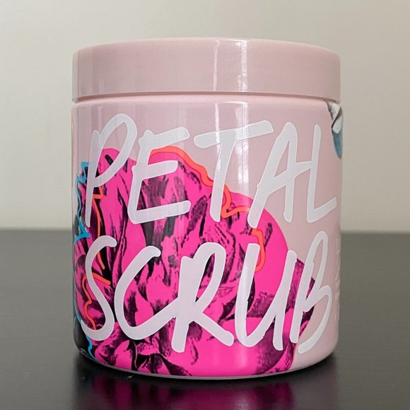 Victoria's Secret BOMBSHELL SEDUCTION Petal Scrub Smoothing Body Polish - Picture 2 of 13